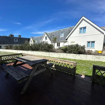 House With Expansive Sea Views! Holiday home *